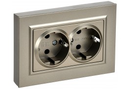 BRITE Розетка 2-местная с заземлением без защитных шторок плоская 16А в сборе РСПл12-3-БрШ шампань IEK