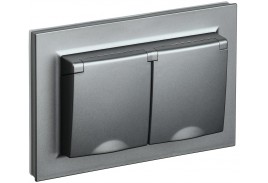 BRITE Розетка 2-местная с заземлением с защитными шторками и крышкой 16А в сборе IP44 РСбш12-3-44-БрС сталь IEK